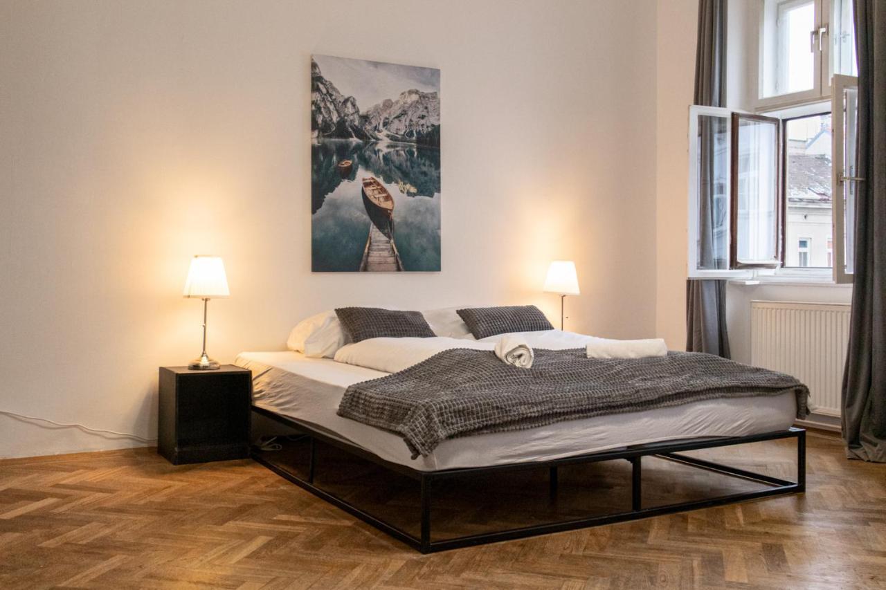 Spacious 2Br Apt.-Near Wiener Stadthalle ภายนอก รูปภาพ