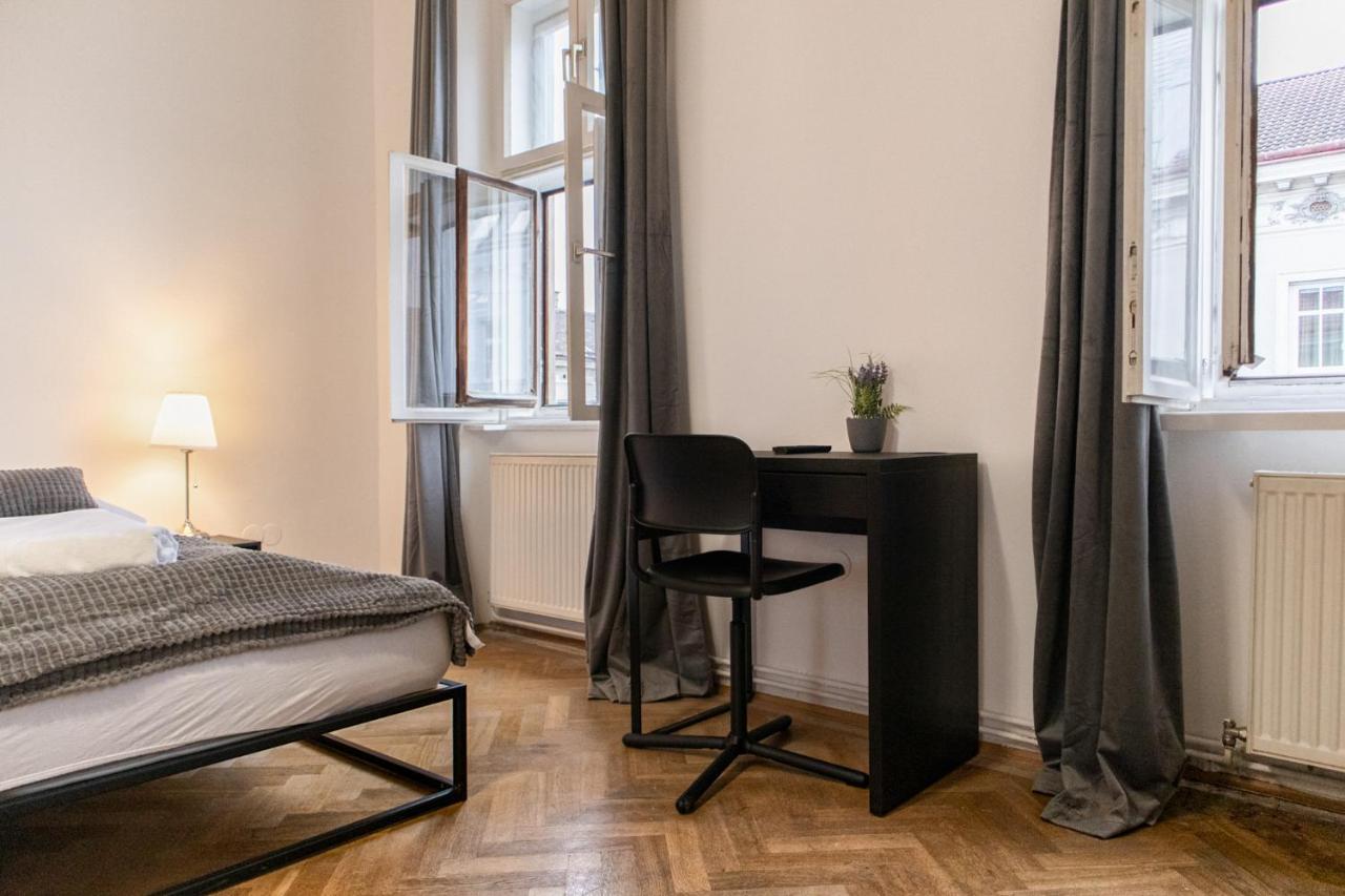 Spacious 2Br Apt.-Near Wiener Stadthalle ภายนอก รูปภาพ